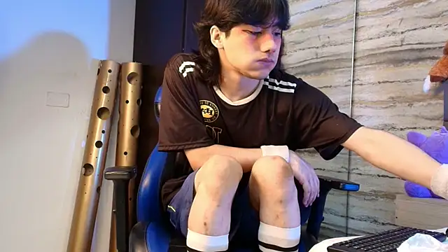 Lovers 21 online show from March 12, 4:42 am