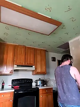 bear8t online show from February 25, 10:44 pm