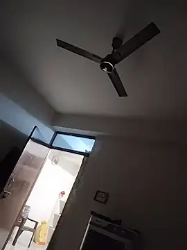 desiyouth94 online show from December 16, 6:15 pm