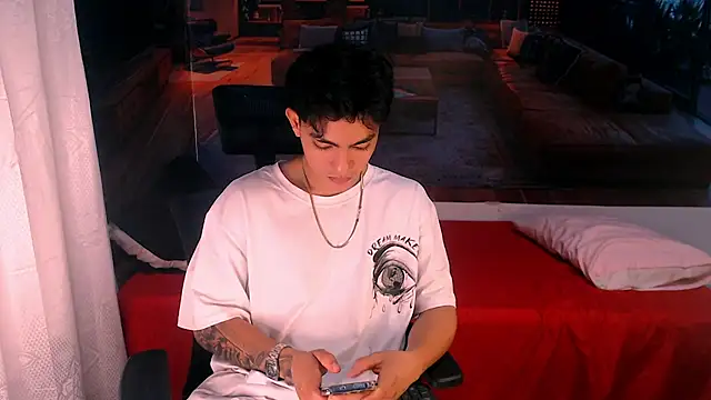 RomeoMillerr online show from December 4, 8:05 pm