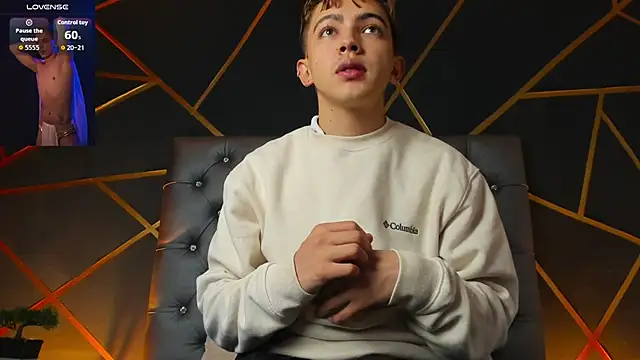 Lian Miller1  online show from November 18, 12:31 pm