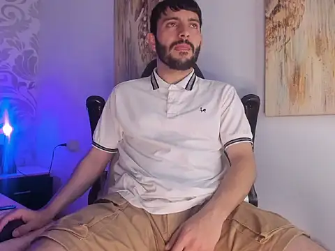 VynnyBlacke  online show from February 20, 6:19 am