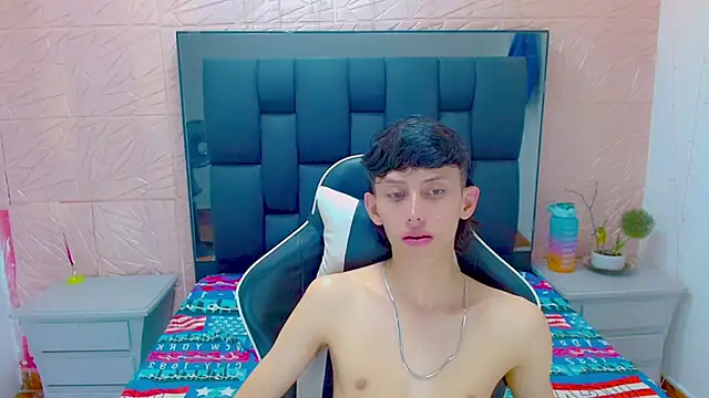 thaigo twink38 online show from October 22, 5:22 am