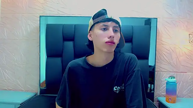 thaigo twink38 online show from November 26, 5:32 am