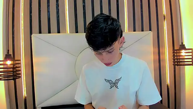 thaigo twink38 online show from April 7, 3:50 am