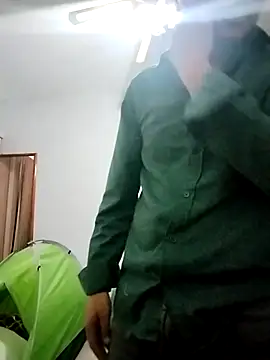 Snapshot of Ricuss9 chatting on October 5, 3:32 am Ricuss9 online show from October 5, 3:32 am