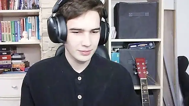 Snapshot of _Chris_Next_Door_ chatting on September 30, 3:37 pm  Chris Next Door  online show from September 30, 3:37 pm