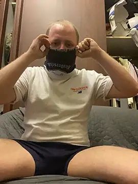 Littleboy133 online show from January 18, 7:32 am