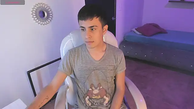 Nyko ds online show from November 21, 4:33 am