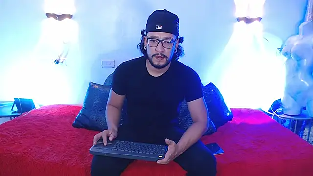 Snapshot of Ethan_w12 chatting on October 6, 12:15 am Ethan w12 online show from October 6, 12:15 am