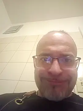 Curious9884 online show from March 21, 7:23 am