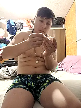 Snapshot of Chyynoxxx chatting on October 18, 9:09 pm Chyynoxxx online show from October 18, 9:09 pm