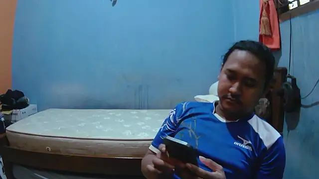 latexidn online show from February 3, 8:52 am