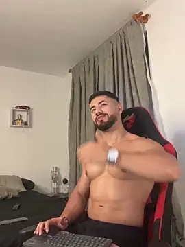 Ezzio Scolaro online show from February 27, 1:29 am