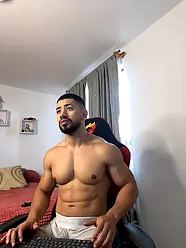 Ezzio Scolaro online show from November 12, 12:22 pm