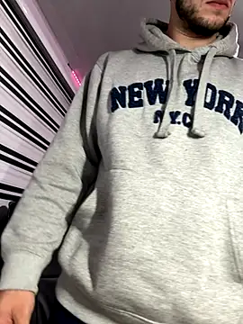 noah red online show from October 24, 3:19 am