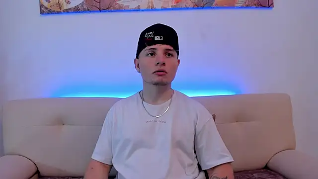 Leoo Miller online show from October 29, 9:29 pm