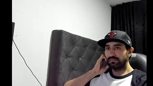 coolfriki online show from November 8, 4:59 am