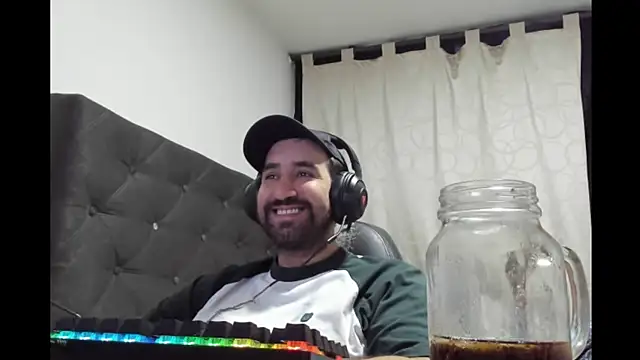 coolfriki online show from April 18, 11:11 am