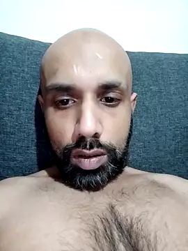 T1T012 online show from February 8, 1:55 am