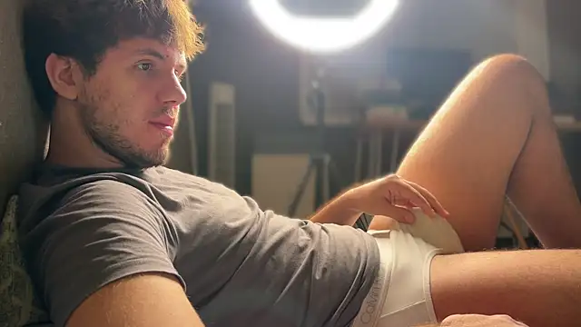 mynameischris online show from November 9, 4:22 pm