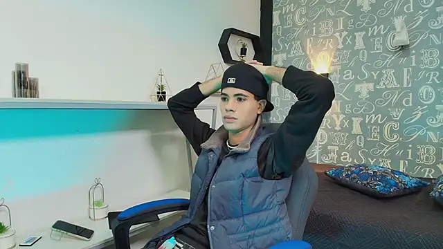 JacobBlackwell  online show from January 8, 8:03 pm