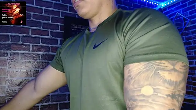 jordan bigcock  online show from February 20, 6:19 am