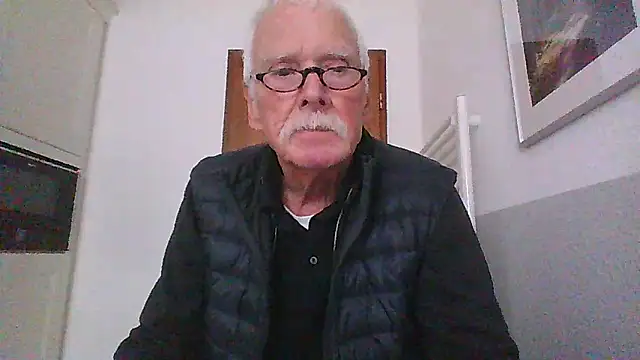 super-snoopy online show from April 13, 9:10 am