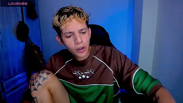 tylernova online show from March 22, 3:22 am