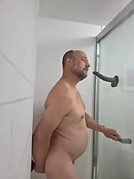 akstr8 online show from April 21, 1:28 pm