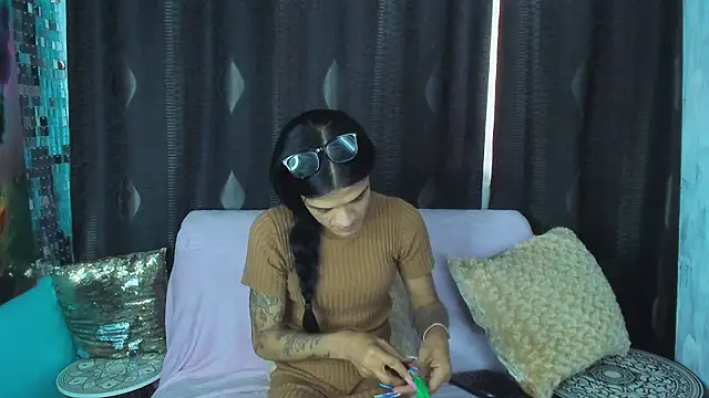 ZAMMIRA online show from March 17, 12:29 pm