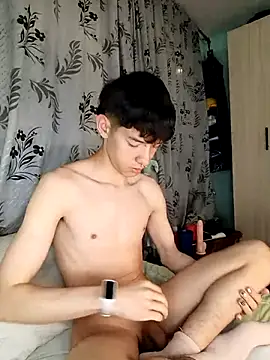 heyy noah11 online show from December 19, 1:24 am