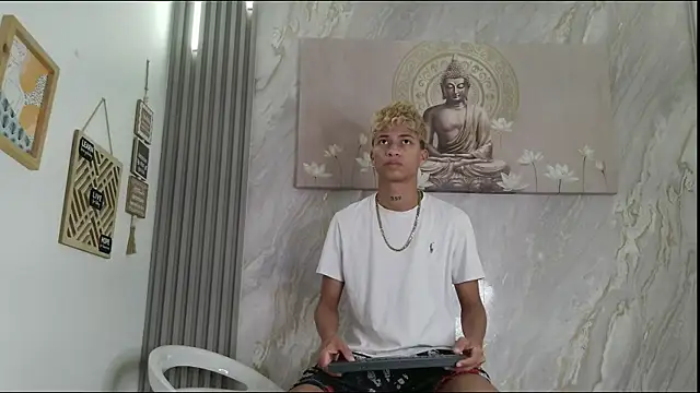 EMPIRE BOYS1 online show from April 13, 7:42 am