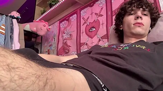 Jeremy1Scott online show from May 8, 4:57 am