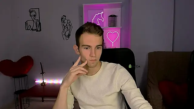 astren villo online show from November 6, 1:14 pm