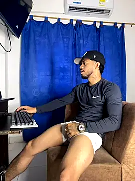 Kylian Alessandro online show from November 4, 12:39 pm