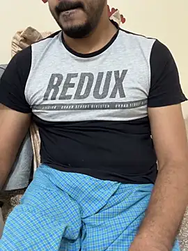 Handsome8677 online show from February 26, 10:16 am