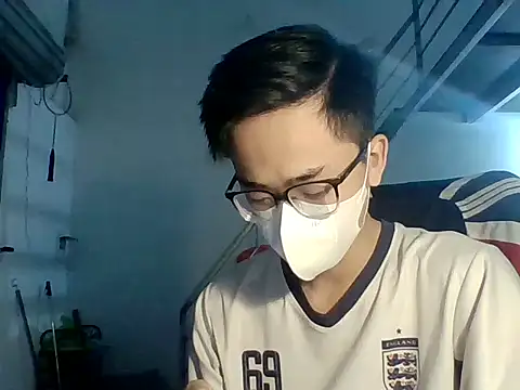 liamhn2k4 online show from October 29, 2:31 pm