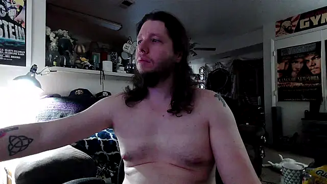 biggerisbetter12 online show from November 19, 10:09 pm