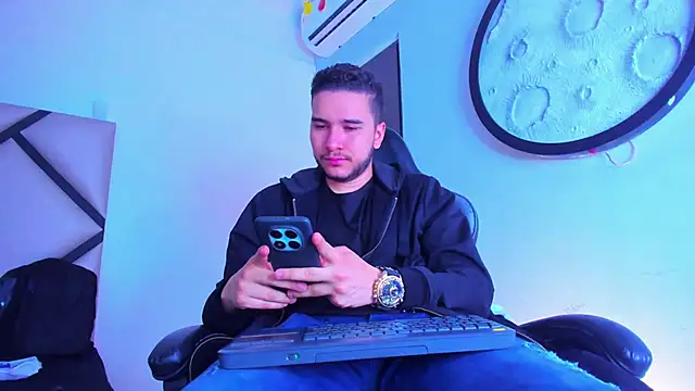 mike 257 online show from February 5, 11:39 am