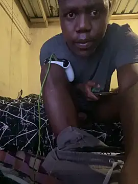 maloya267 online show from April 7, 3:01 pm