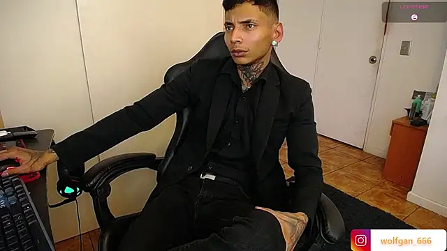 nathan aress6666 online show from February 14, 11:33 pm