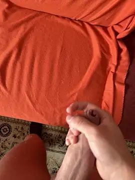 iCum uCum online show from December 1, 7:44 am