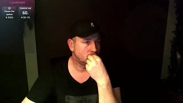 Woody Longbong online show from November 15, 4:42 pm