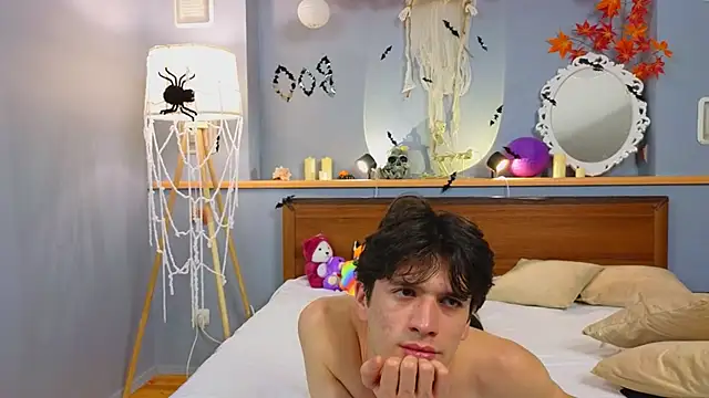 elvano et online show from October 30, 9:00 am