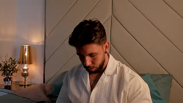 JACKSON STIFLER online show from March 8, 11:31 pm