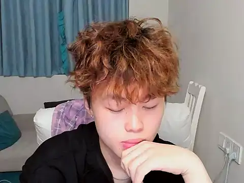 L1kuto online show from October 30, 11:44 am