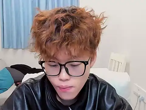 L1kuto online show from October 27, 10:17 am