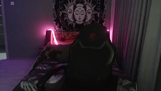 stiff boys online show from December 5, 6:48 pm