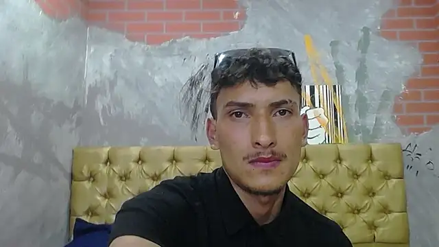 SavageLover  online show from December 20, 5:36 am